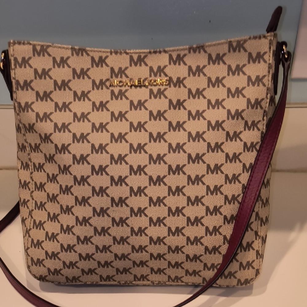 Michael Kors Beige/Burgundy Signature MK Saffiano Leather Crossbody Bag/Purse